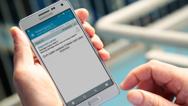 機械オペレータは、デジタルサービス「ConditionAnalyzer」から電子メールで通知を受け取り、モバイル機器で簡単に読むことができます。