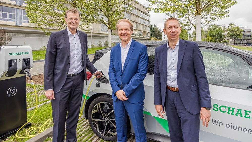 Start the global charging infrastructure project at headquarters in Herzogenaurach
