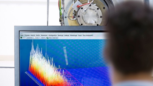 ホワイトエッチングクラックとの戦い